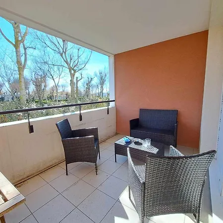 Appartamento Cosy 2 Pièces Avec Accès Direct Plage, Piscine Et Parking Privé à - Fr-1-326-512