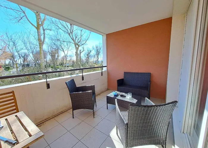 Appartamento Cosy 2 Pièces Avec Accès Direct Plage, Piscine Et Parking Privé à - Fr-1-326-512